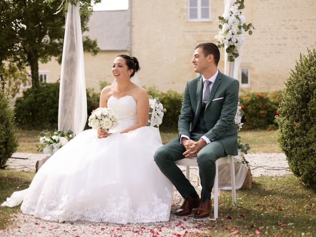 Le mariage de Cédric et Laura à Saint-Vigor-le-Grand, Calvados 24