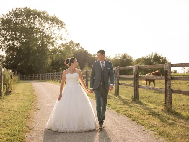 Le mariage de Cédric et Laura à Saint-Vigor-le-Grand, Calvados 36