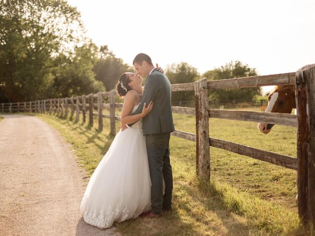 Le mariage de Cédric et Laura à Saint-Vigor-le-Grand, Calvados 38