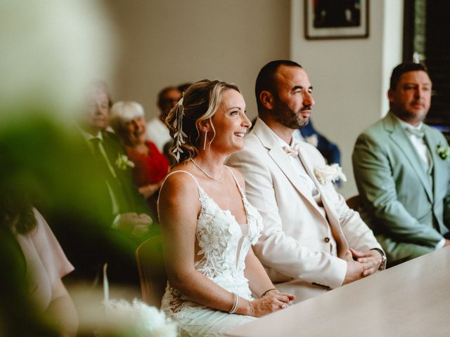 Le mariage de Fanny et Eric à Belleville-en-Beaujolais, Rhône 29