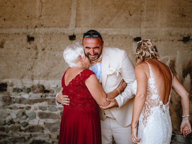 Le mariage de Fanny et Eric à Belleville-en-Beaujolais, Rhône 43