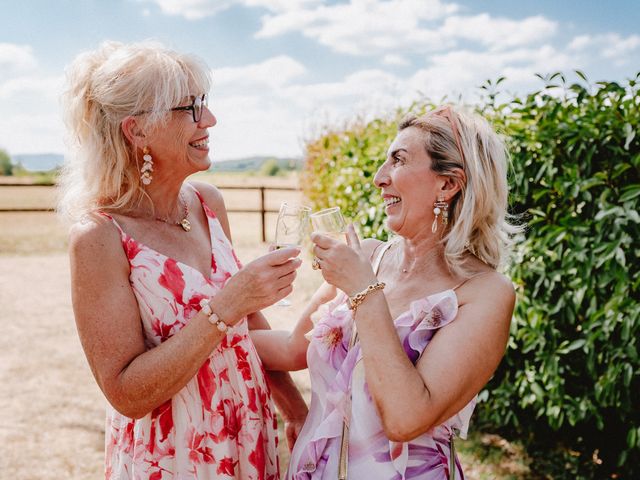 Le mariage de Fanny et Eric à Belleville-en-Beaujolais, Rhône 51