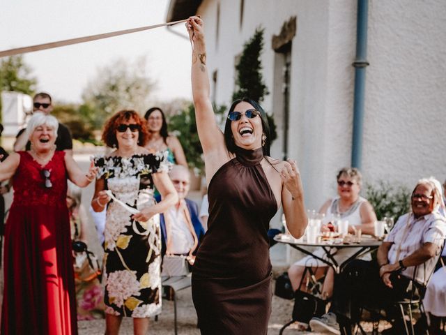 Le mariage de Fanny et Eric à Belleville-en-Beaujolais, Rhône 81