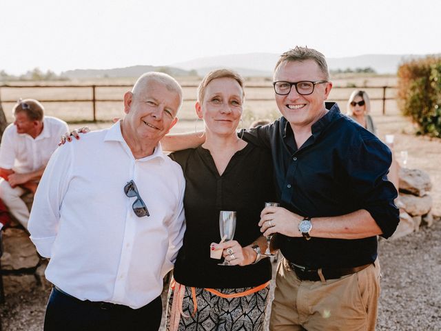 Le mariage de Fanny et Eric à Belleville-en-Beaujolais, Rhône 84