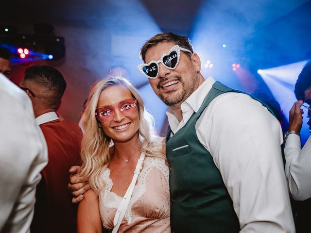 Le mariage de Fanny et Eric à Belleville-en-Beaujolais, Rhône 111