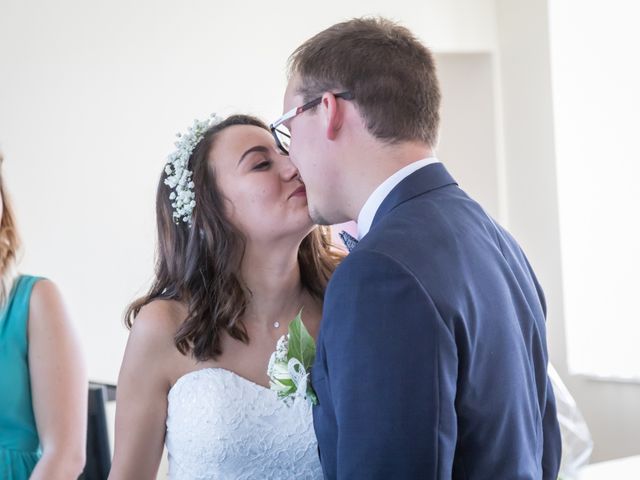 Le mariage de Baptiste et Nassima à Bayeux, Calvados 4