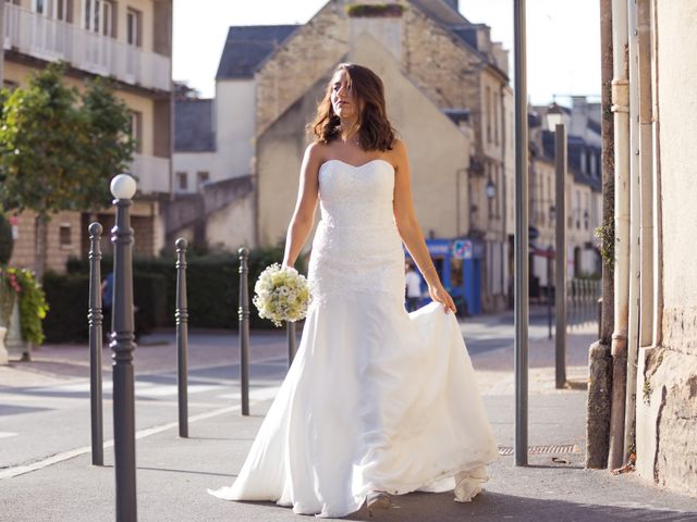 Le mariage de Baptiste et Nassima à Bayeux, Calvados 14