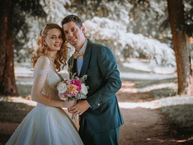 Le mariage de Aymeric et Sophie à Bellegarde-en-Forez, Loire 10