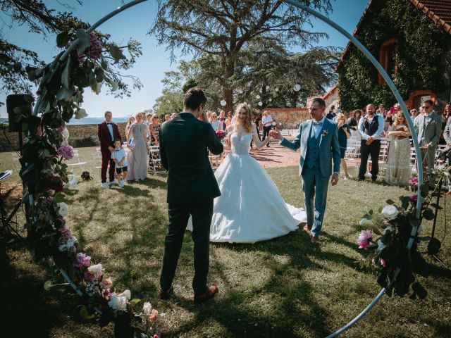 Le mariage de Aymeric et Sophie à Bellegarde-en-Forez, Loire 13