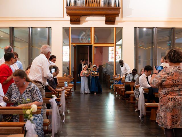 Le mariage de Paul et Anais à Hagenthal-le-Bas, Haut Rhin 14