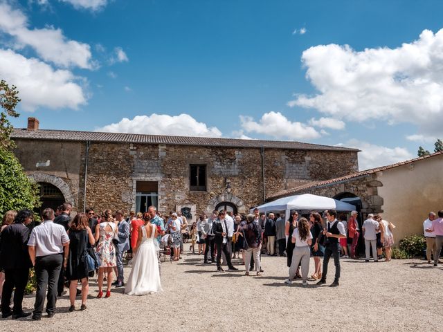 Le mariage de Julien et Hélène à Basse-Goulaine, Loire Atlantique 34