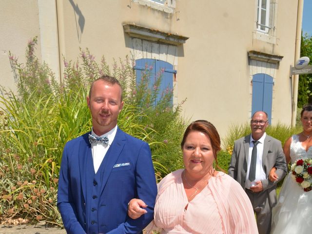 Le mariage de Marine et Jimmy à Saint-Jean-de-Marsacq, Landes 6