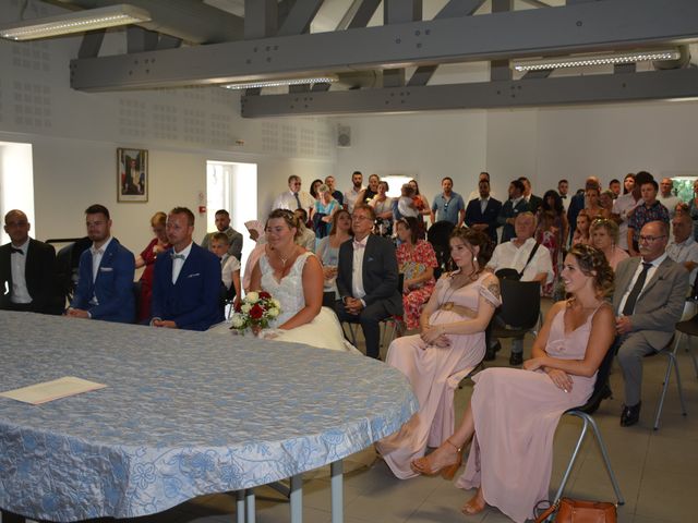 Le mariage de Marine et Jimmy à Saint-Jean-de-Marsacq, Landes 9