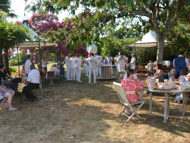 Le mariage de Marine et Jimmy à Saint-Jean-de-Marsacq, Landes 32