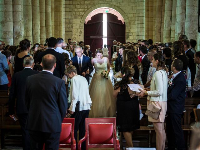 Le mariage de Emerick et Bérénice à Nieul-sur-l&apos;Autise, Vendée 24