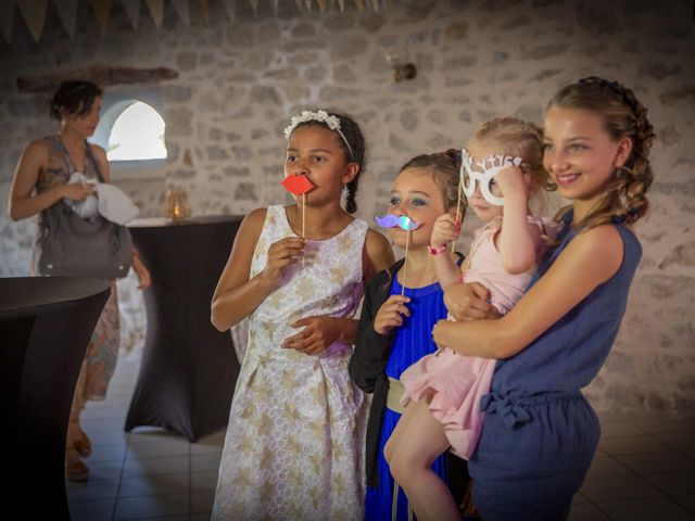 Le mariage de Cédric et Camille à Argentat, Corrèze 5