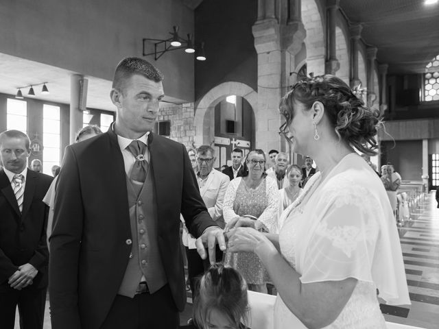 Le mariage de Mickaël et Servane à Lanester, Morbihan 64
