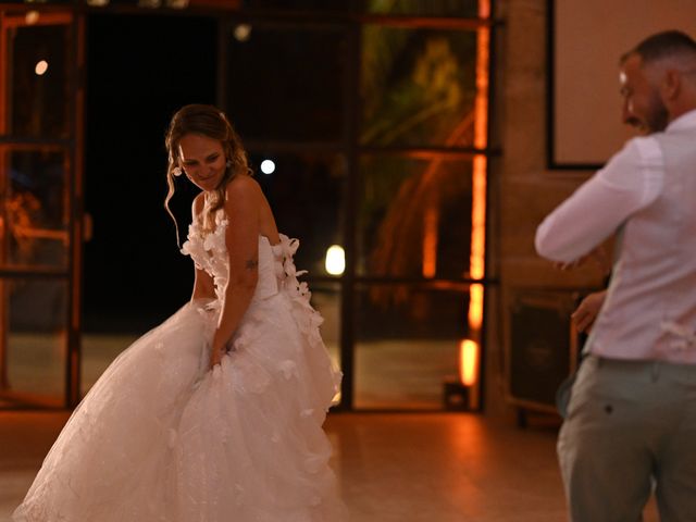 Le mariage de Kévin et Florence à Capestang, Hérault 27