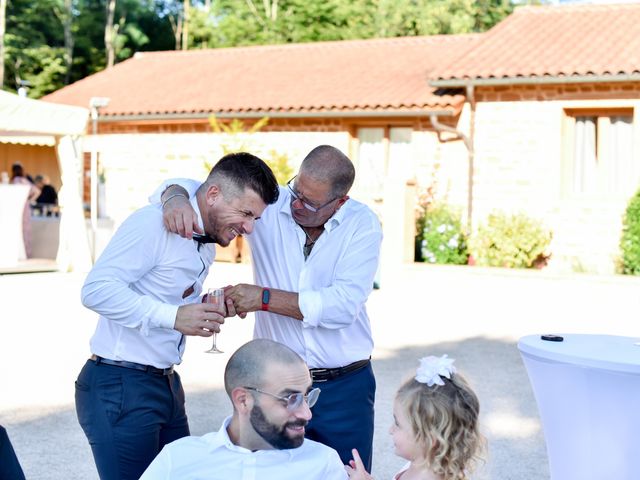 Le mariage de Vincent et Gwendoline à Alix, Rhône 23