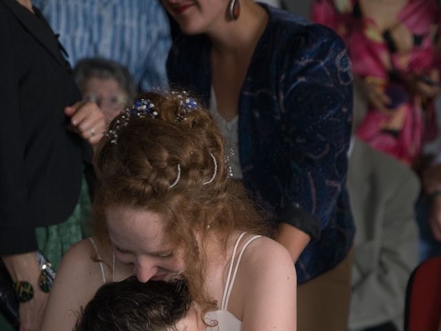 Le mariage de Max et Chloé à Peschadoires, Puy-de-Dôme 24