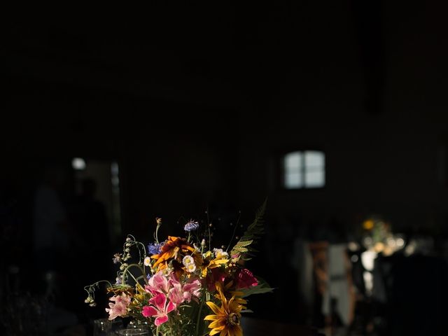 Le mariage de Max et Chloé à Peschadoires, Puy-de-Dôme 34