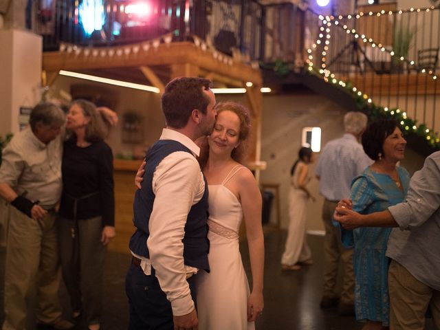 Le mariage de Max et Chloé à Peschadoires, Puy-de-Dôme 43