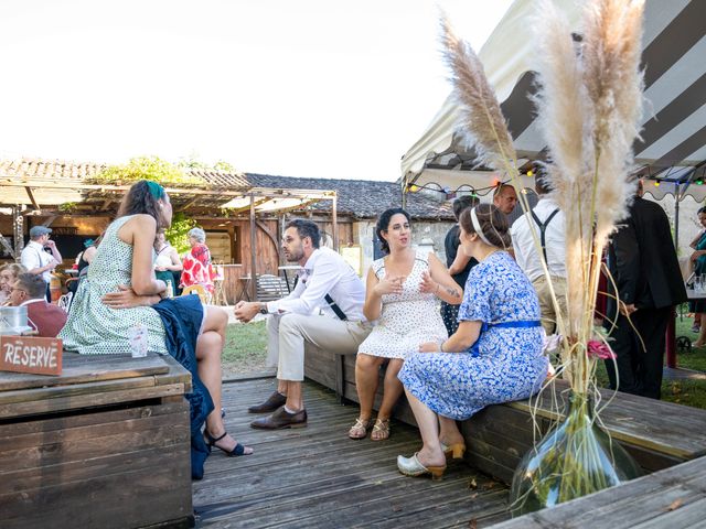 Le mariage de Mathieu et Laura à Sainte-Bazeille, Lot-et-Garonne 20