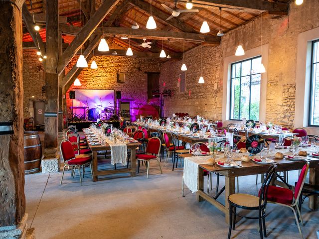 Le mariage de Mathieu et Laura à Sainte-Bazeille, Lot-et-Garonne 24