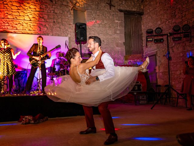 Le mariage de Mathieu et Laura à Sainte-Bazeille, Lot-et-Garonne 35