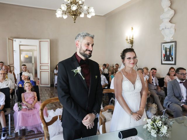 Le mariage de Sandy et David à Le Muy, Var 24