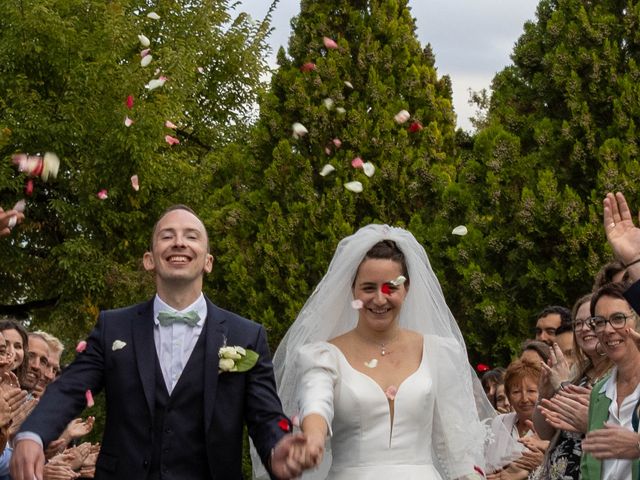 Le mariage de Adrien et Marion à Saint-Médard-d&apos;Eyrans, Gironde 11