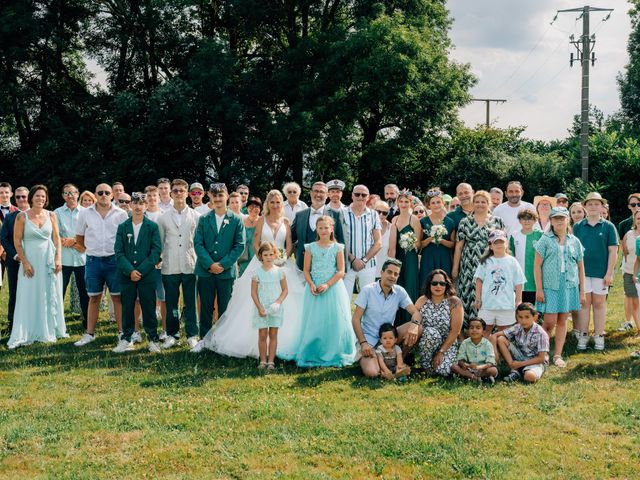Le mariage de Yannick et Aurélie à Saint-Romain-le-Puy, Loire 17