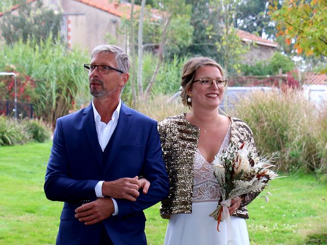 Le mariage de Hugo et Laura à Chauché, Vendée 10