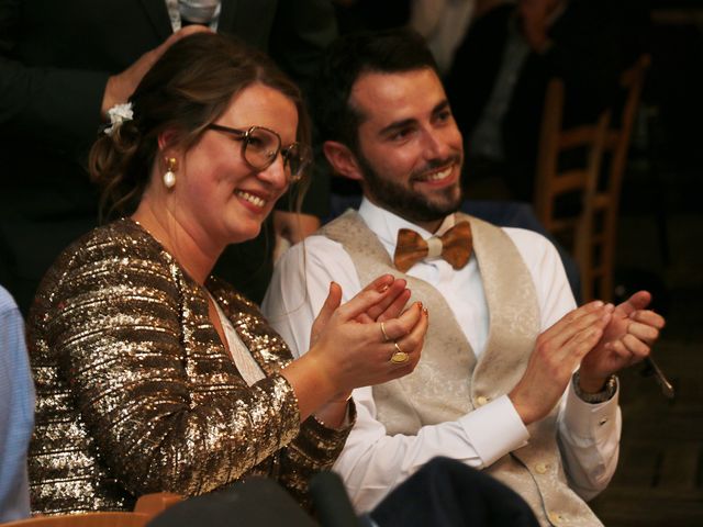 Le mariage de Hugo et Laura à Chauché, Vendée 56