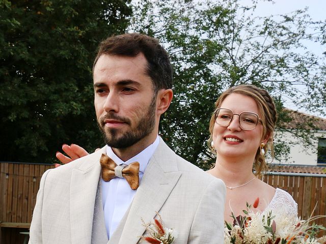 Le mariage de Hugo et Laura à Chauché, Vendée 84