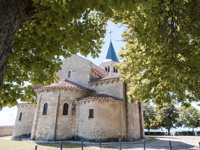 Le mariage de Jérome et Noémie à Gannat, Allier 22