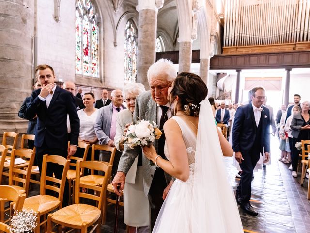 Le mariage de Valentin et Emeline à Doullens, Somme 16