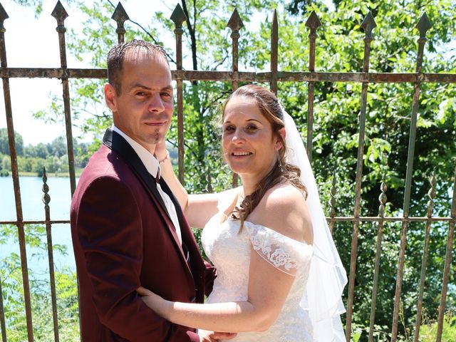 Le mariage de Elodie et Rémi à Villebois, Ain 36