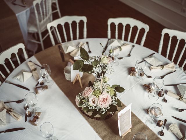 Le mariage de Edouard et Gaelle à Saint-Laurent-des-Hommes, Dordogne 29