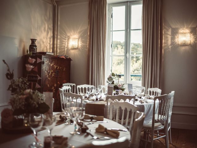 Le mariage de Edouard et Gaelle à Saint-Laurent-des-Hommes, Dordogne 31