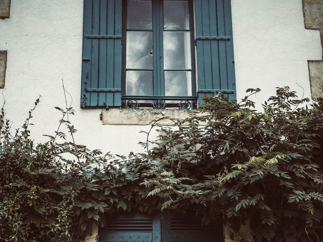 Le mariage de Edouard et Gaelle à Saint-Laurent-des-Hommes, Dordogne 38