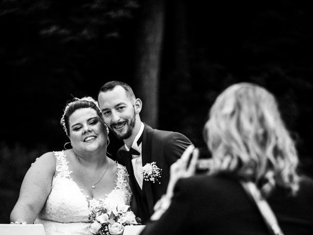 Le mariage de Olivier  et Anaïs  à Andouillé, Mayenne 4