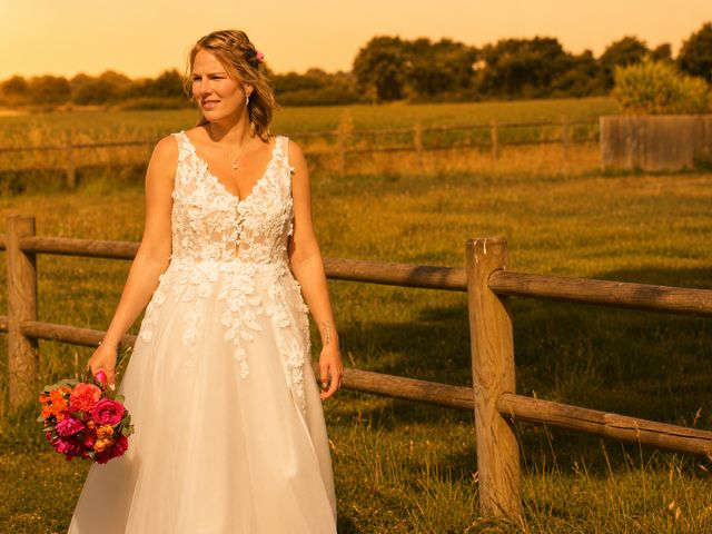Le mariage de Anthony et Azélie à Les Landes-Génusson, Vendée 48