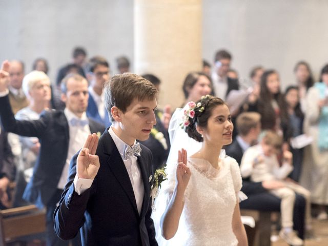 Le mariage de Timothée et Mathilde à Saint-Yan, Saône et Loire 13