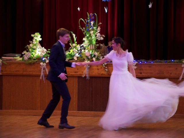 Le mariage de Timothée et Mathilde à Saint-Yan, Saône et Loire 37