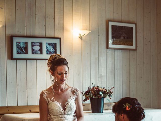 Le mariage de Jonathan et Gaelle à Salignac-Eyvigues, Dordogne 34