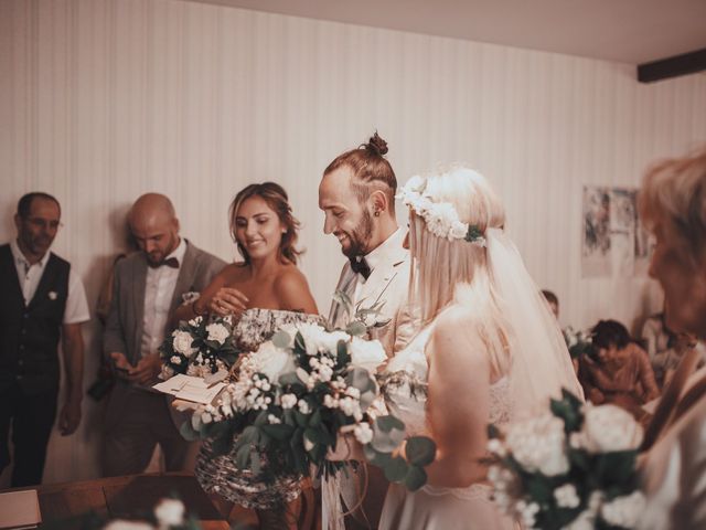 Le mariage de Julien et Laurie à Seyne, Alpes-de-Haute-Provence 32