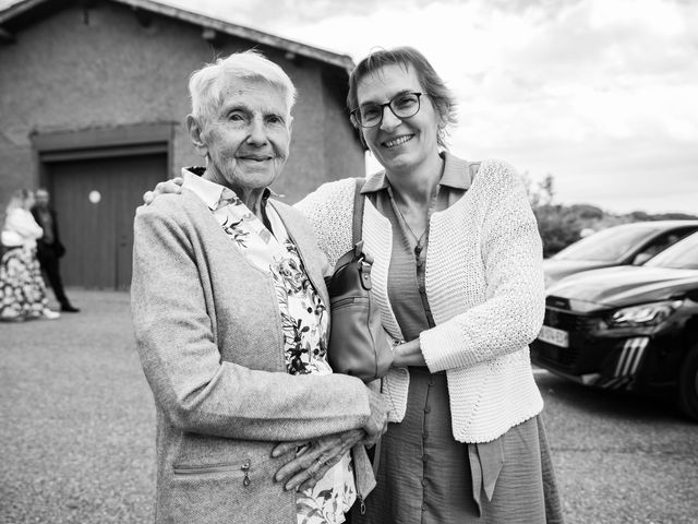 Le mariage de Damien et Delphine à Saint-Symphorien-sur-Coise, Rhône 3
