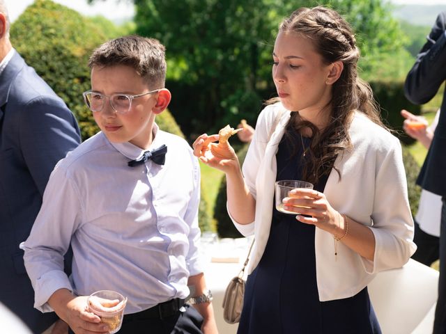 Le mariage de Damien et Delphine à Saint-Symphorien-sur-Coise, Rhône 10
