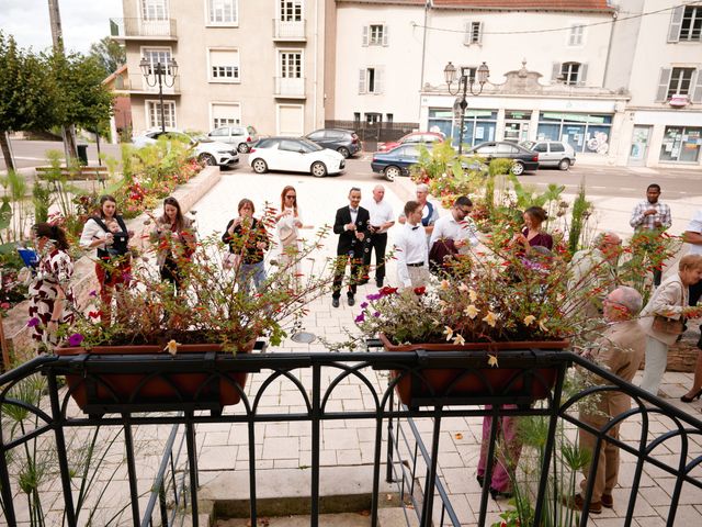 Le mariage de Léo et Laurine à Port-sur-Saône, Haute-Saône 18